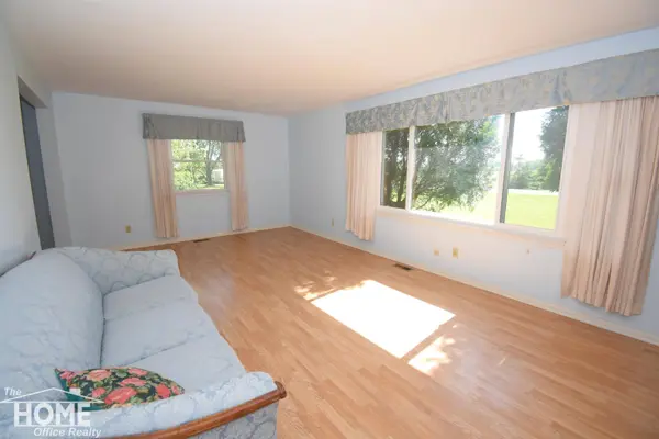 6923 S Byron Road, Durand, MI 48429