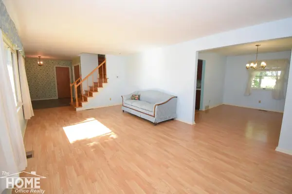 6923 S Byron Road, Durand, MI 48429