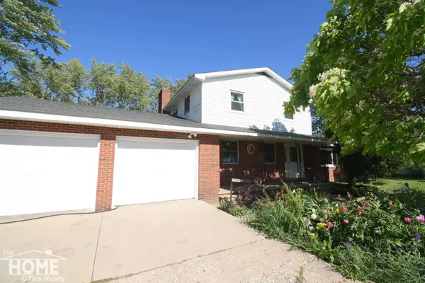 6923 S Byron Road, Durand, MI 48429