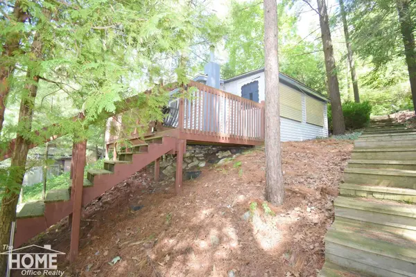 1121 & 1131 Lake Drive, Harrison, MI 48625