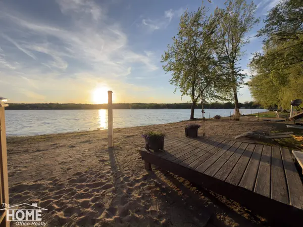 2032 Howard Point Drive, Nashville, MI 49073