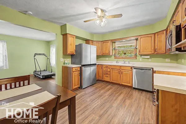 1329 N Ball Street, Owosso, MI 48867