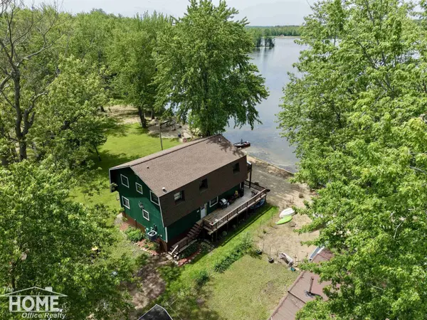 2032 Howard Point Drive, Nashville, MI 49073