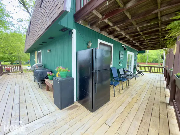 2032 Howard Point Drive, Nashville, MI 49073
