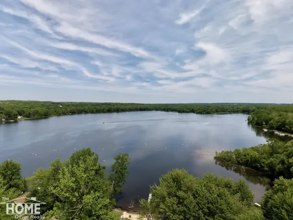 2032 Howard Point Drive, Nashville, MI 49073