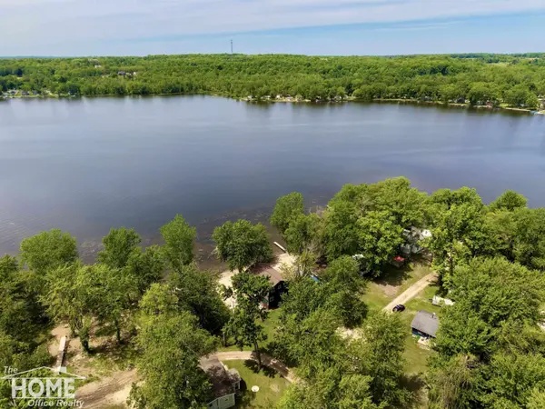 2032 Howard Point Drive, Nashville, MI 49073