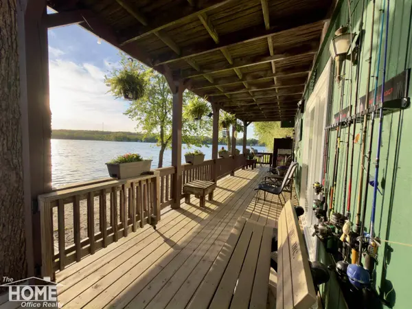 2032 Howard Point Drive, Nashville, MI 49073