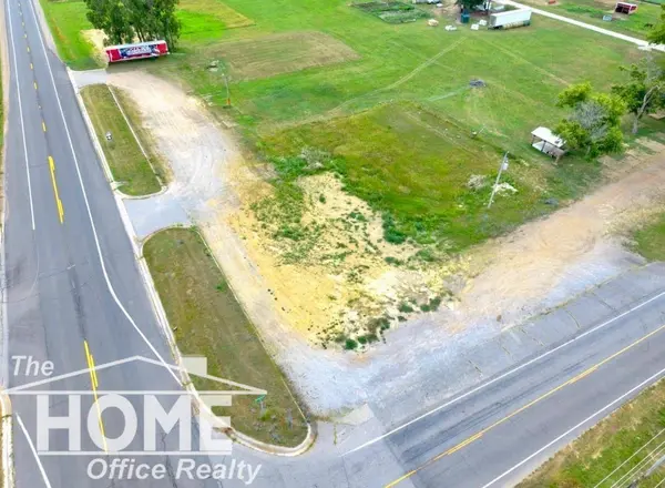 5997 N M 52 Highway, Owosso, MI 48867