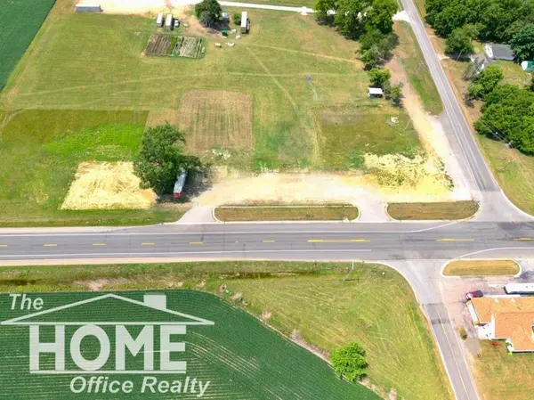 5997 N M 52 Highway, Owosso, MI 48867