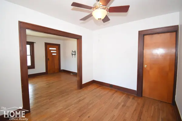 1022 S Lyon Street, Owosso, MI 48867