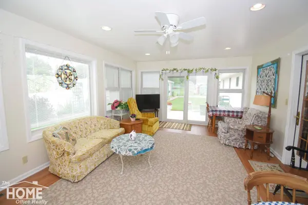 1005 Krust Drive, Owosso, MI 48867