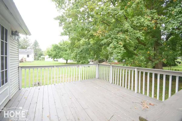 231 Adelaide Street, Maple Rapids, MI 48853