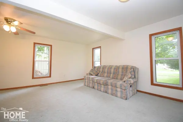 231 Adelaide Street, Maple Rapids, MI 48853