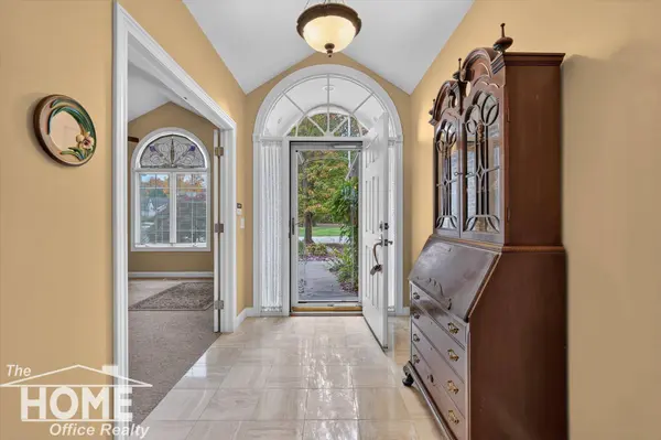 2257 Emeraldwood Trail, Flushing, MI 48433