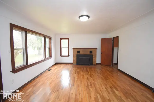 990 S Ruess Road, Owosso, MI 48867
