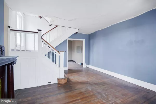 7100 N BROAD ST, Philadelphia, PA 19126