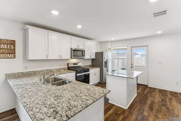 12016 moo cow, San Antonio, TX 78254