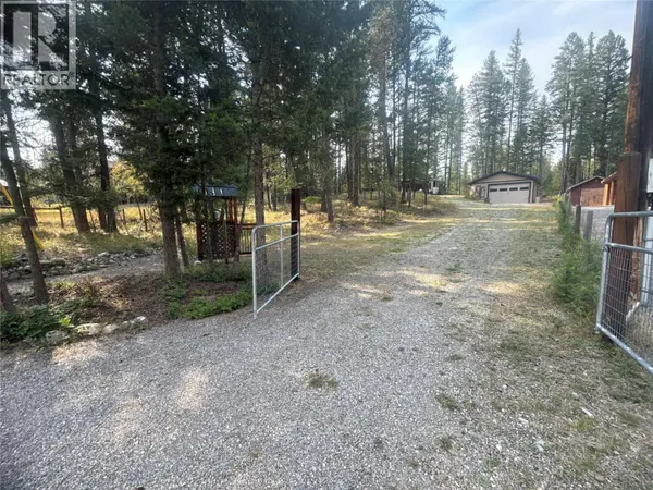 6729 Audia Road, Jaffray, BC V0B1T0