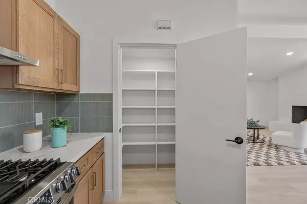 walk-in pantry