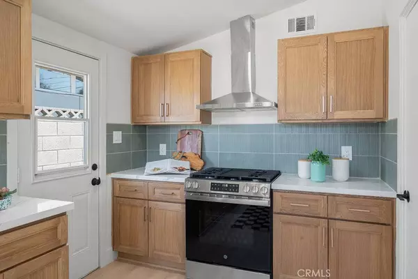 2344 W Sycamore AVE, Orange, CA 92868