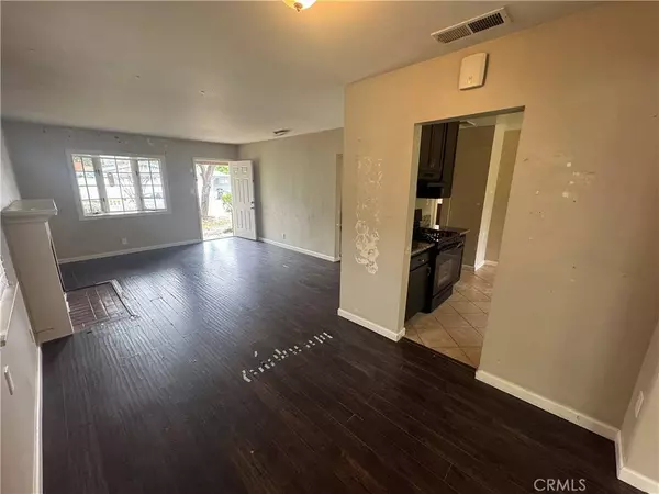 7418 Tyrone AVE, Van Nuys, CA 91405