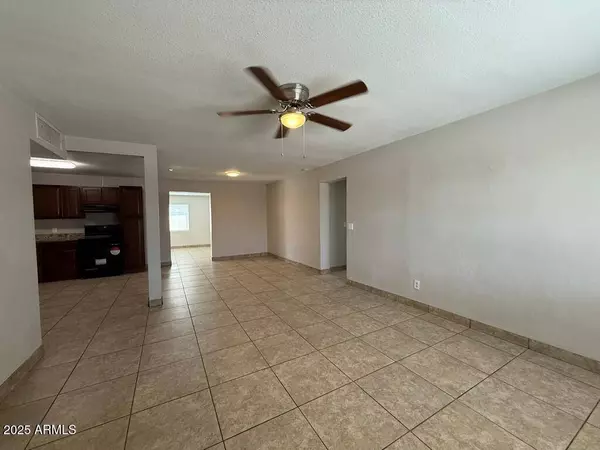 2725 W MARSHALL Avenue, Phoenix, AZ 85017