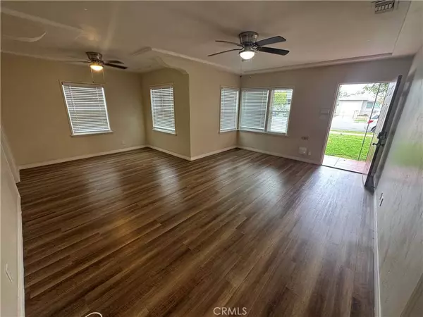 1008 Woodworth ST, San Fernando, CA 91340