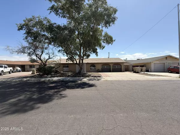 8115 N 56TH Avenue, Glendale, AZ 85302