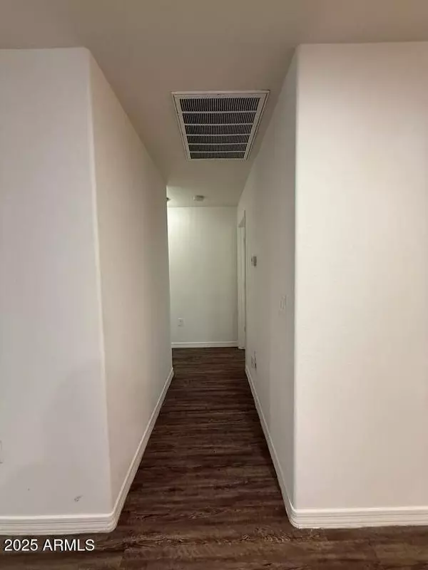 8050 W LINCOLN Street, Peoria, AZ 85345