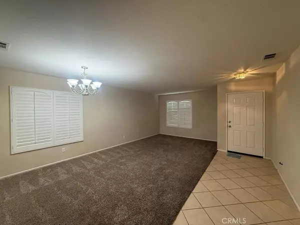 1445 Nutmey LN, Hemet, CA 92545