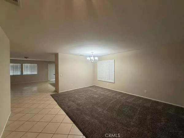 1445 Nutmey LN, Hemet, CA 92545