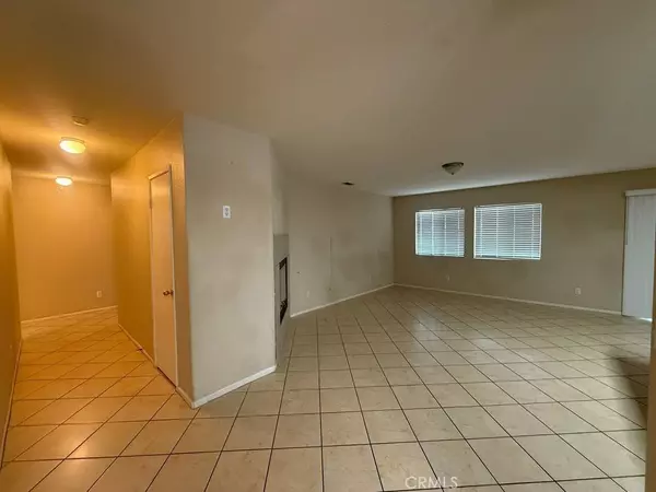 1445 Nutmey LN, Hemet, CA 92545