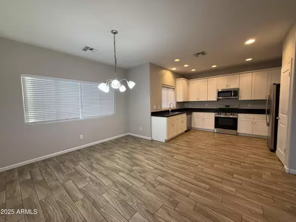 1730 W POLLACK Street, Phoenix, AZ 85041