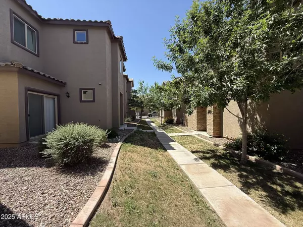 1738 W POLLACK Street, Phoenix, AZ 85041