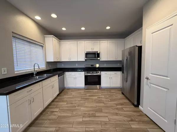 1730 W POLLACK Street, Phoenix, AZ 85041