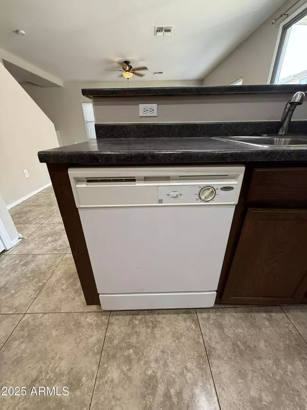 6341 W VALENCIA Drive, Laveen, AZ 85339