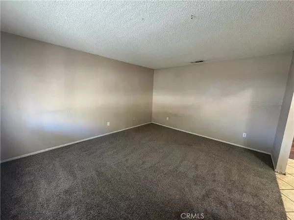 39730 E 165th ST E, Palmdale, CA 93591