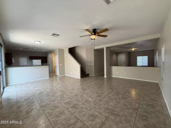 6341 W VALENCIA Drive, Laveen, AZ 85339