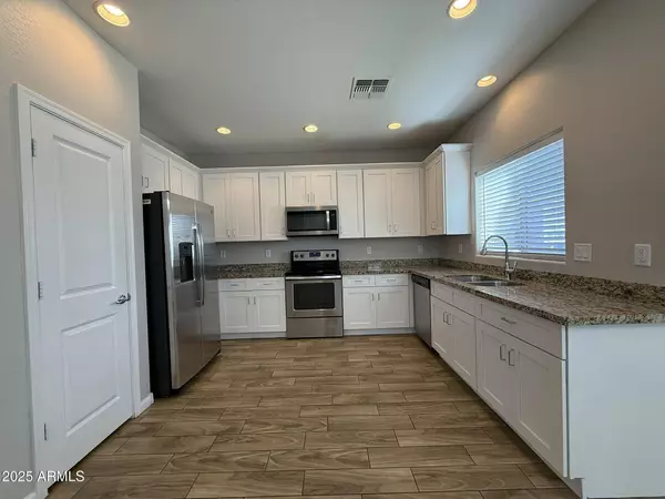 1720 W POLLACK Street, Phoenix, AZ 85041