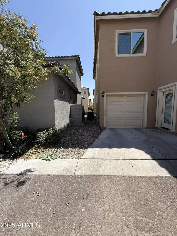 1725 W POLLACK Street, Phoenix, AZ 85041