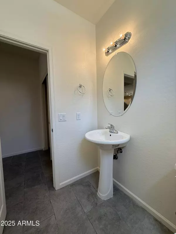 1725 W POLLACK Street, Phoenix, AZ 85041