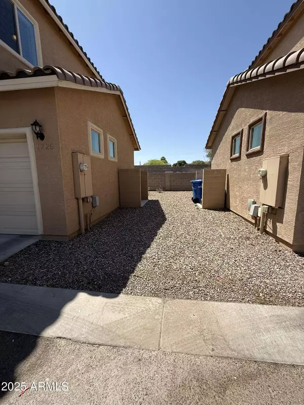 1725 W POLLACK Street, Phoenix, AZ 85041