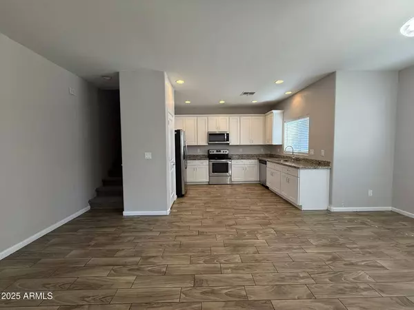 1720 W POLLACK Street, Phoenix, AZ 85041