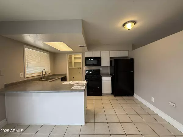 1804 W KRISTAL Way, Phoenix, AZ 85027