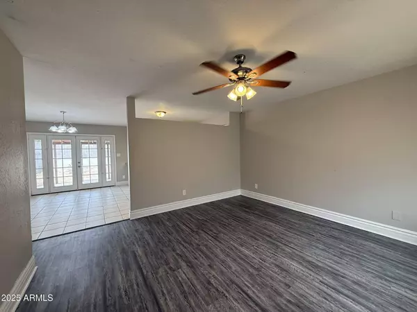 1804 W KRISTAL Way, Phoenix, AZ 85027