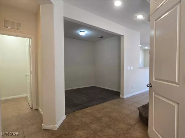 9312 Gold Dove CT, Las Vegas, NV 89178