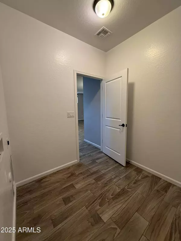 1736 W POLLACK Street, Phoenix, AZ 85041