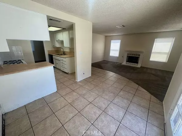 1848 Horizon LN, Lancaster, CA 93535