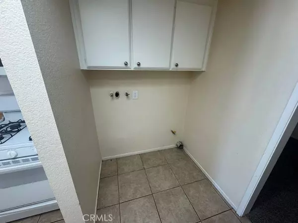 1848 Horizon LN, Lancaster, CA 93535