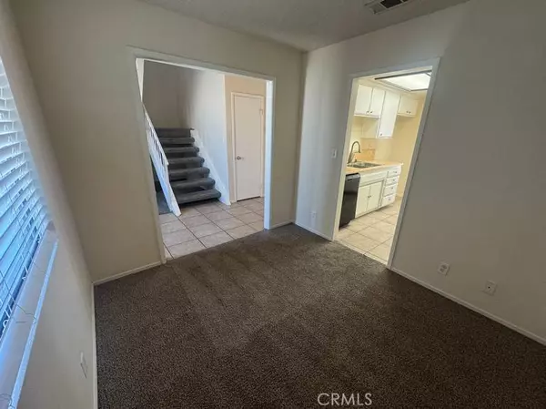 1848 Horizon LN, Lancaster, CA 93535